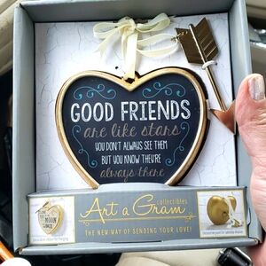 Art a Gram heart shaped collectible gift NWT